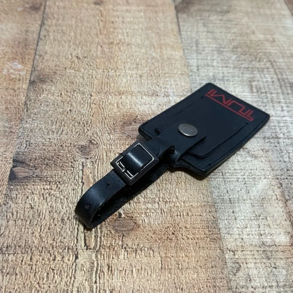 TUMI 'Alpha' Black / Red Leather Luggage Tag - Medium